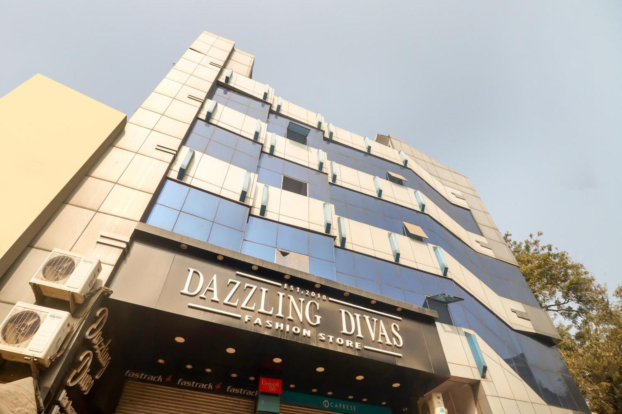 Hotel Super Collection O Dolphin Lucknow Exterior foto